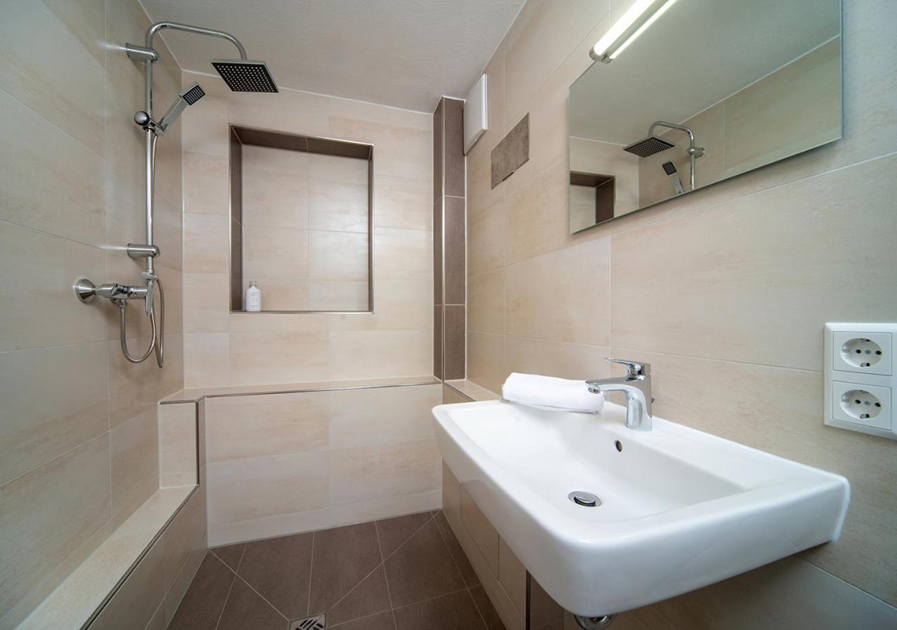 Hotel Mohren Ochsenhausen Ngoại thất bức ảnh